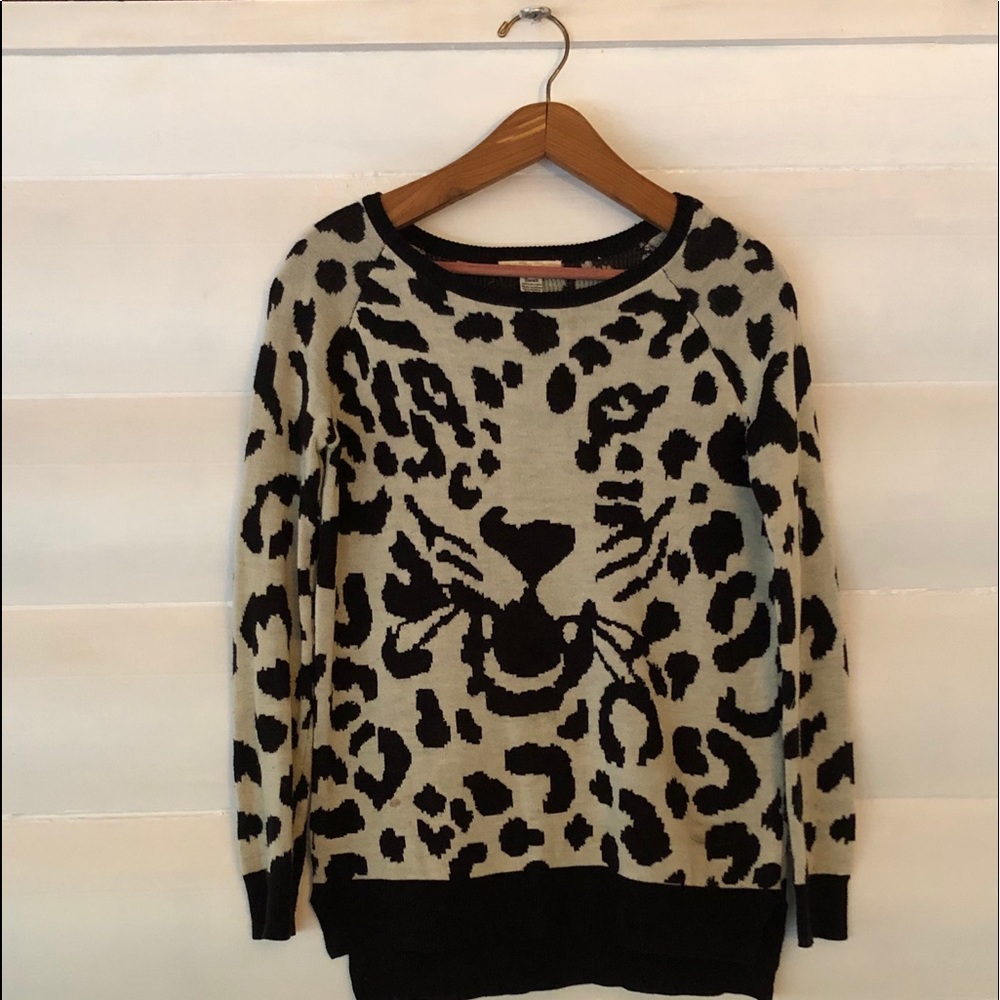 Snow leopard sweater